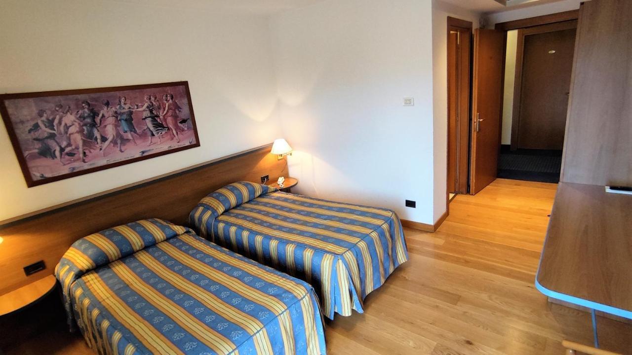 Hotel Luna Vigonovo  Екстериор снимка
